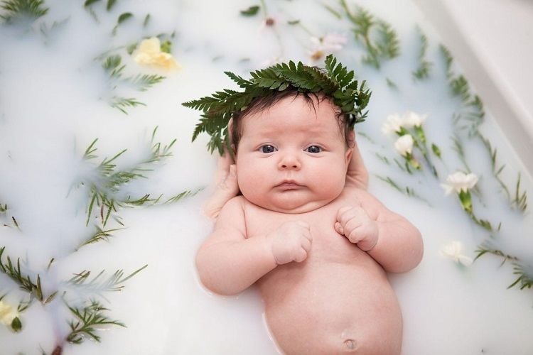 Bebeklerin Banyo Süresi Ve Suyun Sıcaklığı