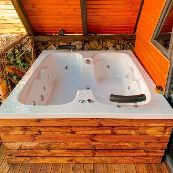 195 x 165 GÖMME / ANKASTRE JAKUZİ