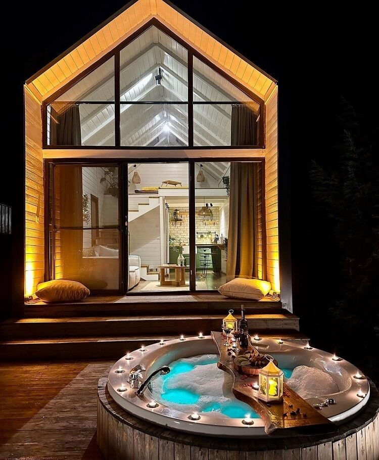 Jakuzi Ne Kadar Su Alır? Bilmeniz Gereken Her Şey