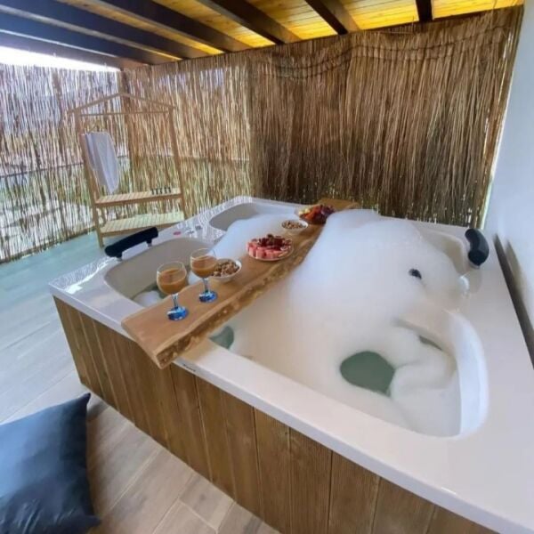 195 x 165 GÖMME / ANKASTRE JAKUZİ