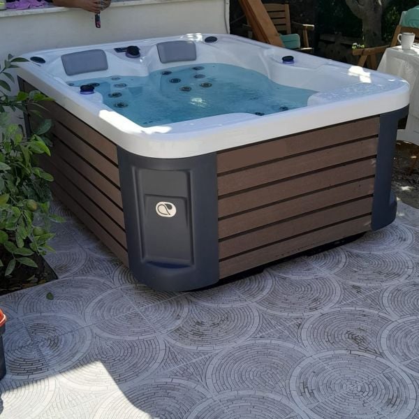 200 x 150 BAHÇE JAKUZİ 3 KİŞİLİK